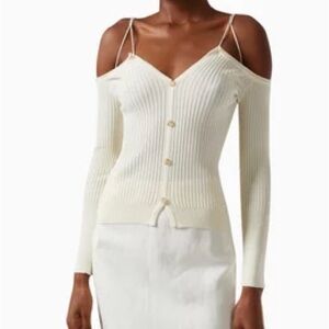 Jacquemus Off-White “Le Cardigan Tordu”